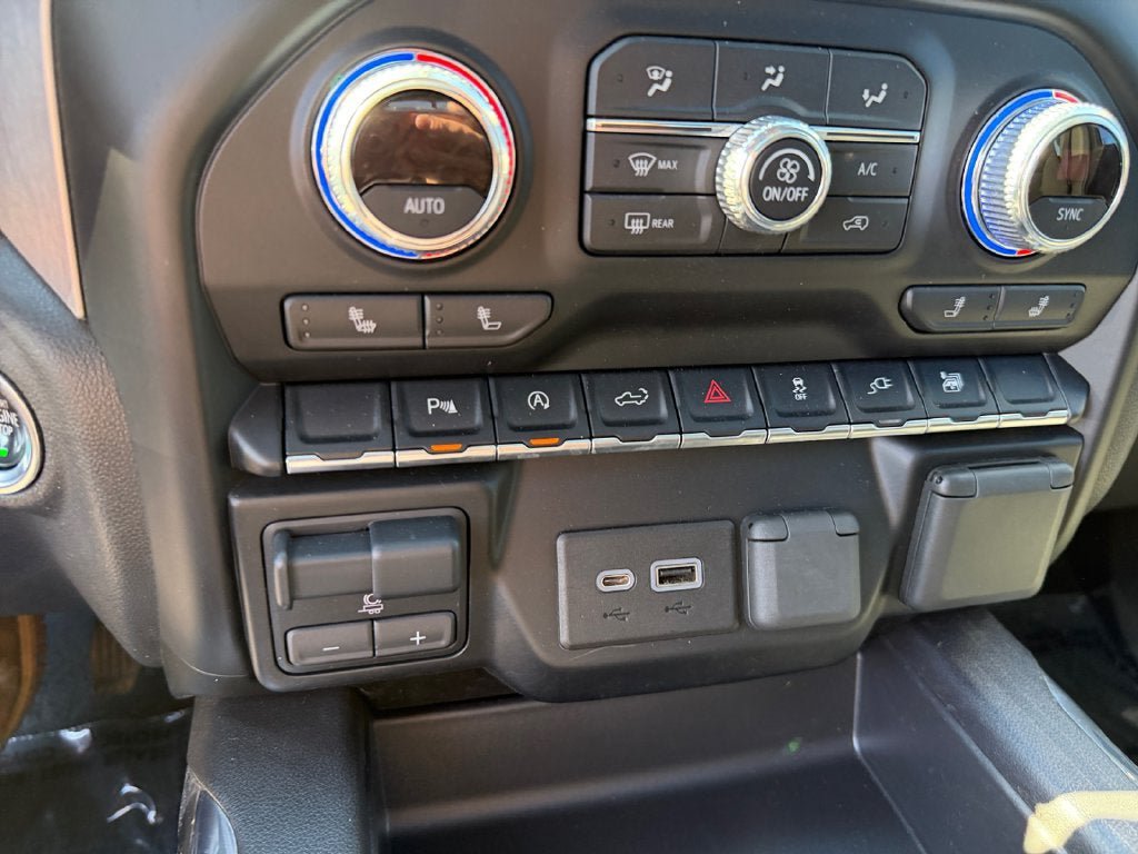 Used 2020 GMC Sierra 1500 Elevation w/ Elevation Value Package AWD/4WD image 34