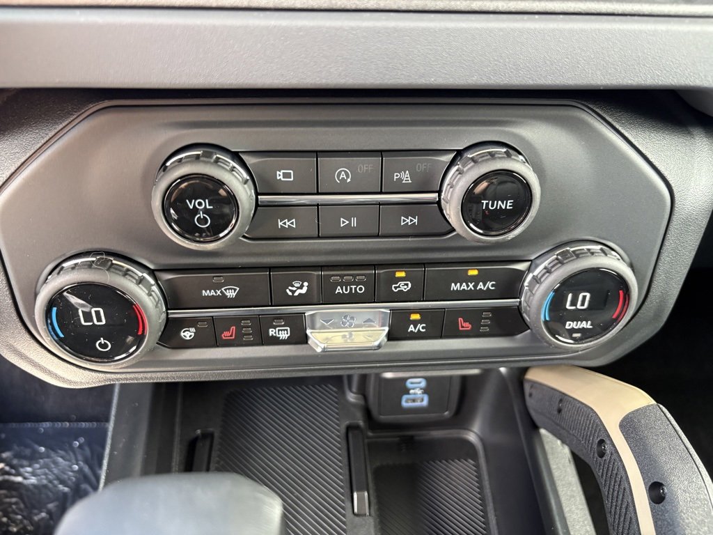 New 2025 Ford Bronco Badlands image 17