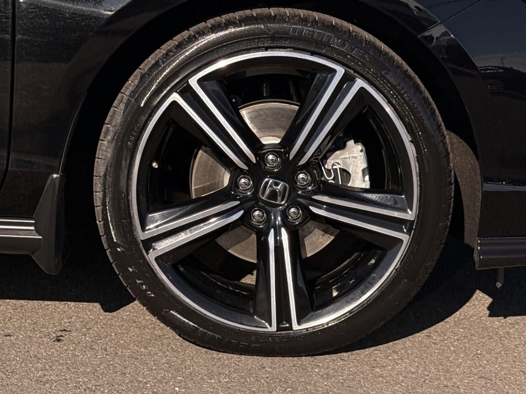 Used 2024 Honda Accord Sport image 12