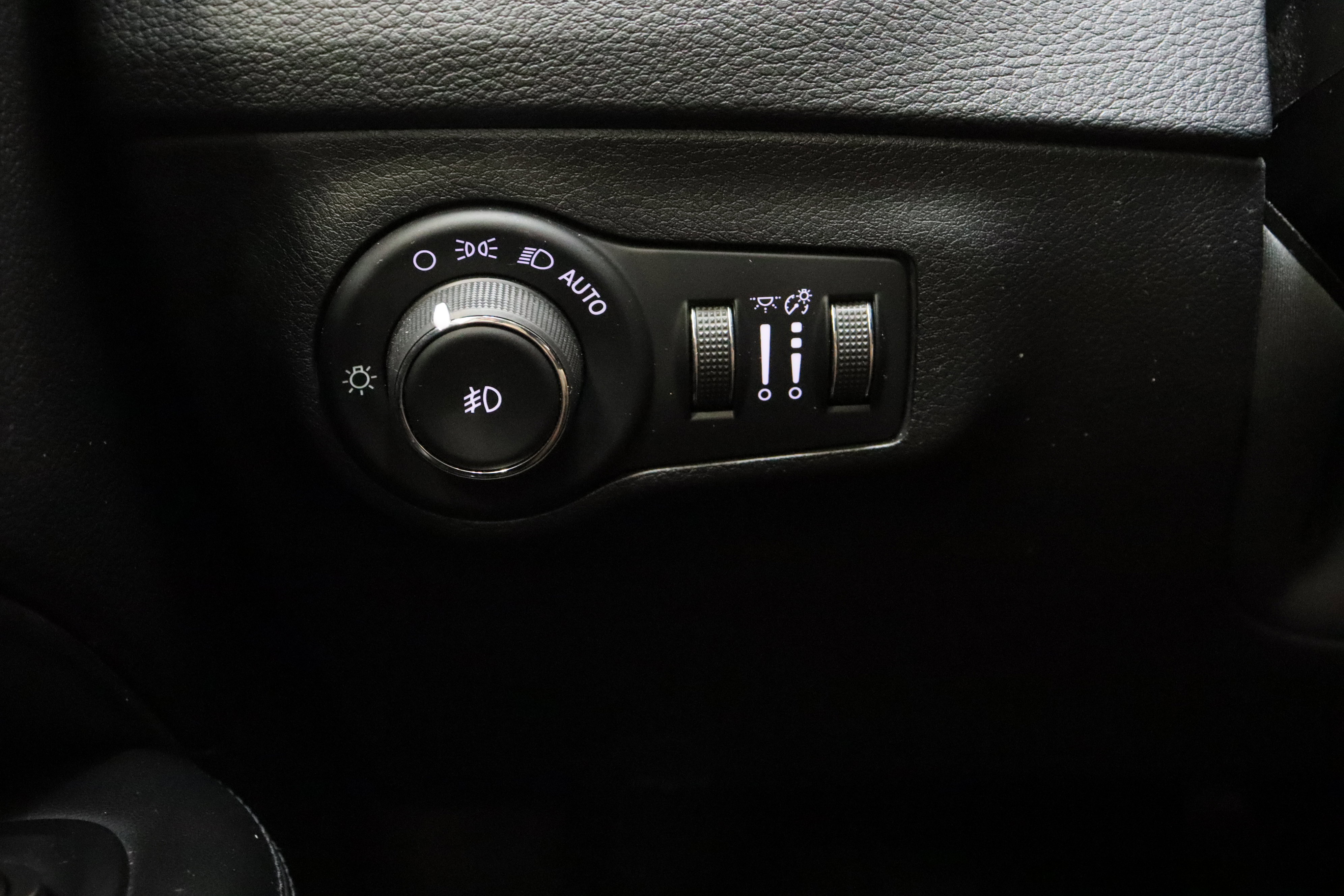 Used 2019 Jeep Compass Latitude image 22