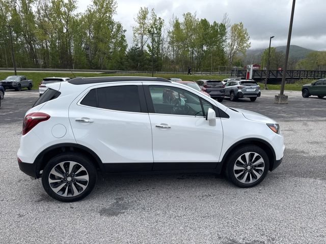 Used 2022 Buick Encore Preferred w/ Safety Package AWD/4WD image 17