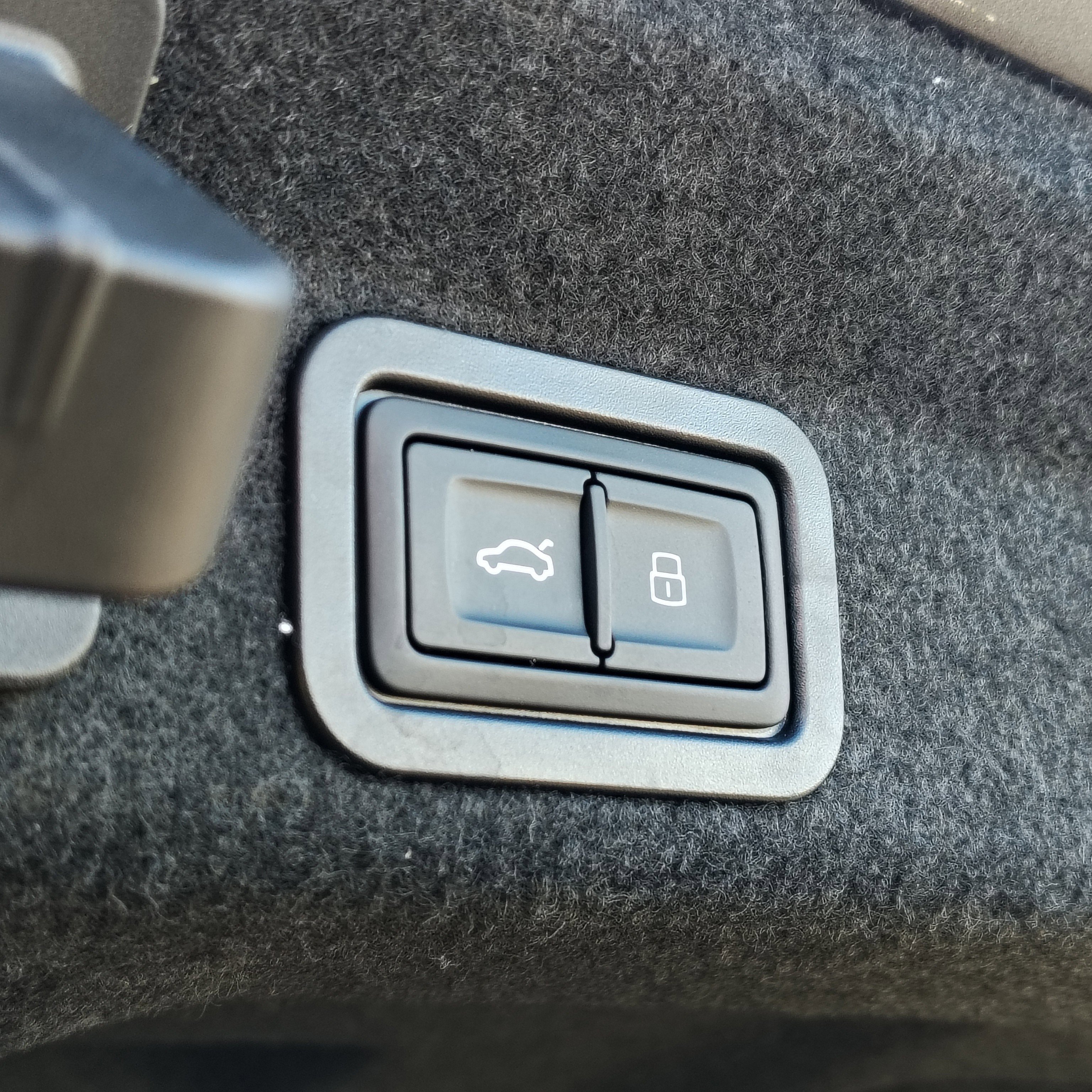 Used 2023 Audi S6 Premium Plus image 8