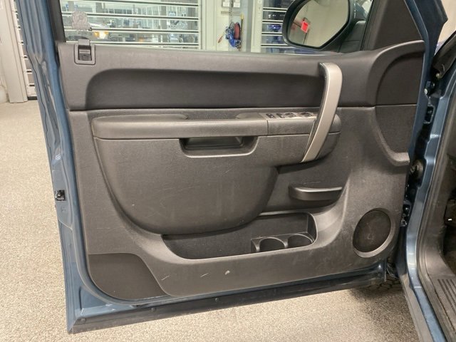 Used 2010 Chevrolet Silverado 1500 LT w/ Regional Value Package image 23