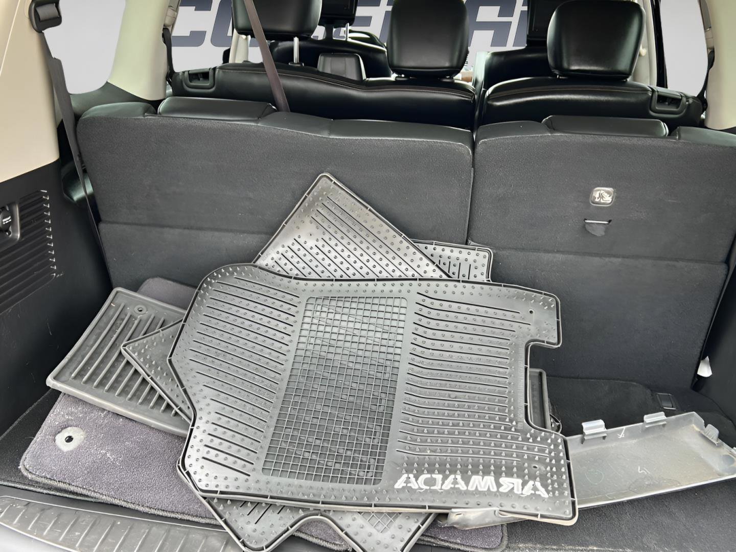 Used 2019 Nissan Armada Platinum w/ Interior Lighting Package image 11