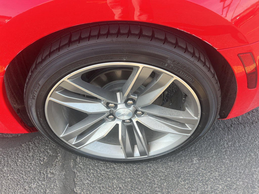 Used 2017 Chevrolet Camaro LT image 7