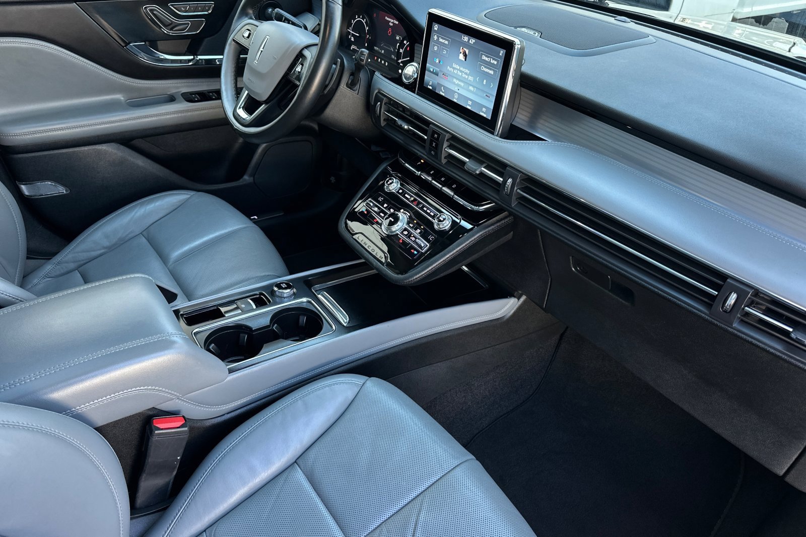 Used 2020 Lincoln Corsair Reserve image 15