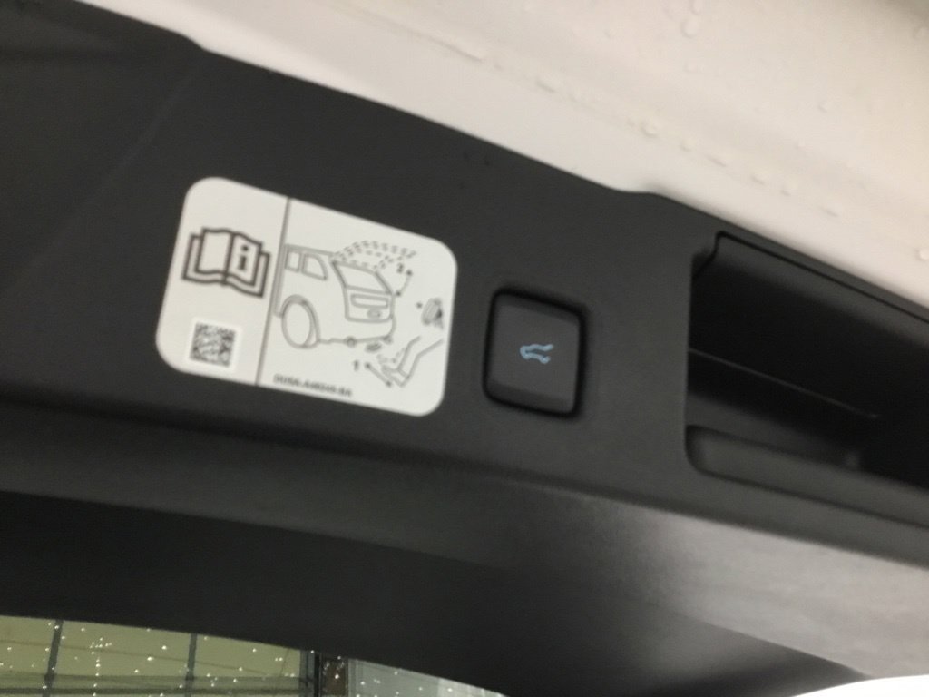Used 2020 Ford Escape SEL AWD/4WD image 16