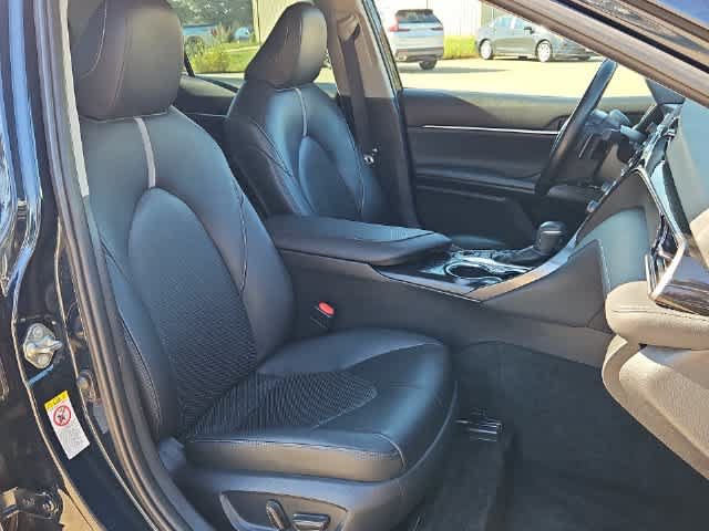 Used 2019 Toyota Camry XSE FWD image 19