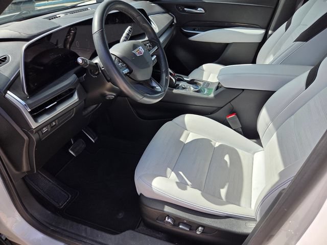 Used 2024 Cadillac XT4 Sport FWD image 8