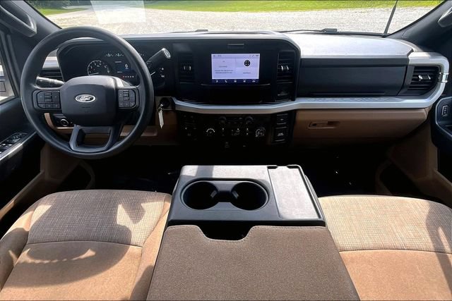 Used 2025 Ford F250 XLT AWD/4WD image 14