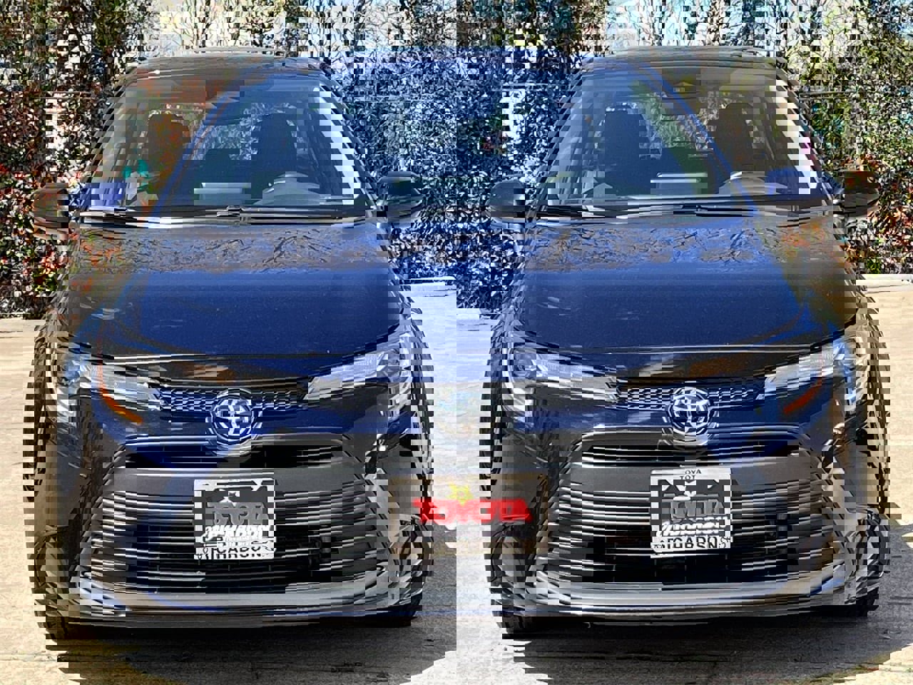 Used 2024 Toyota Corolla LE image 7