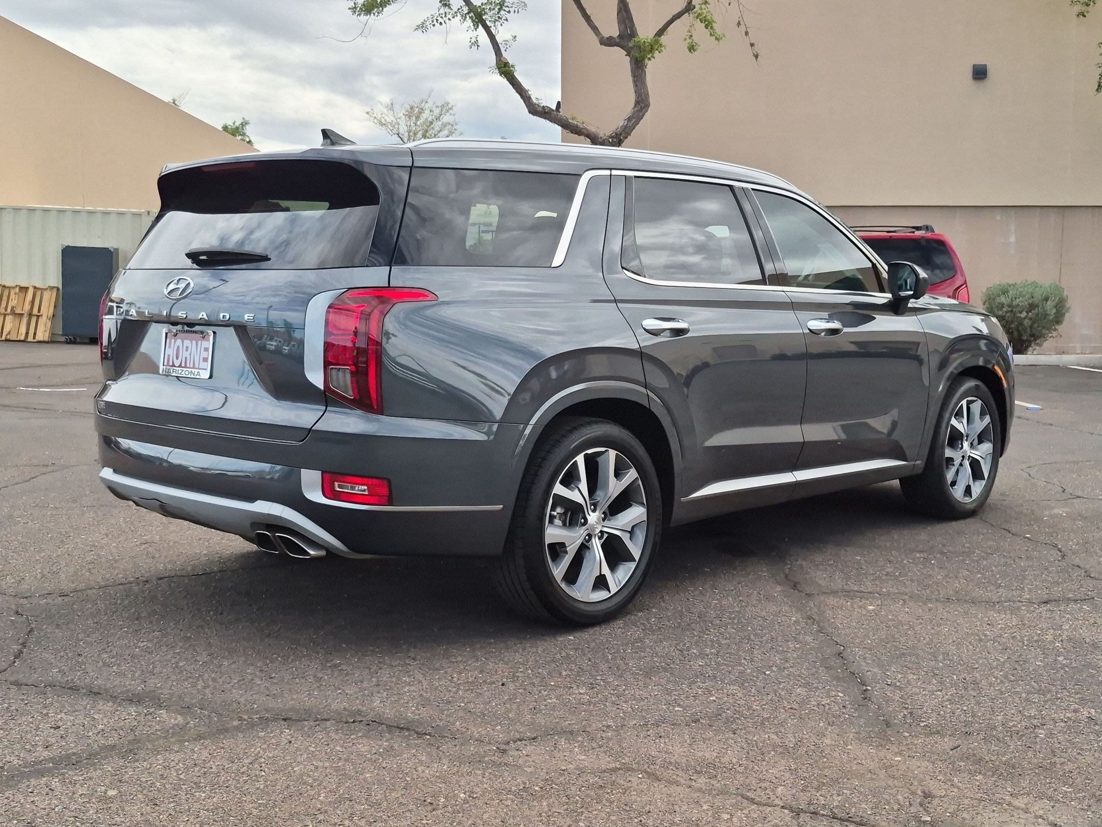 Used 2021 Hyundai Palisade Limited FWD image 5