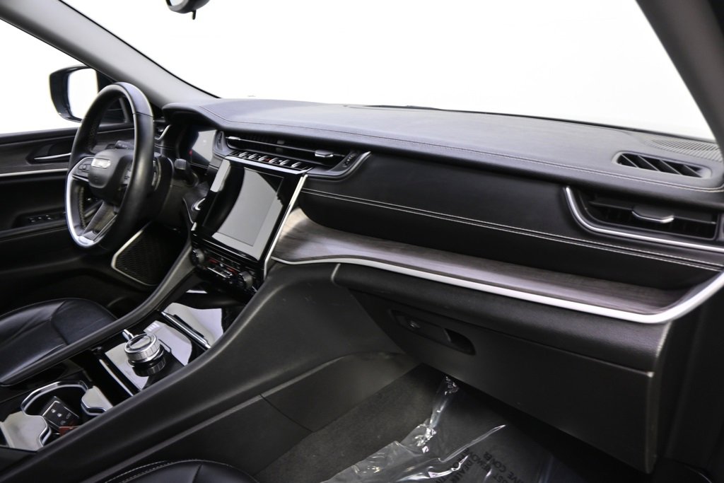 Used 2022 Jeep Grand Cherokee L Limited image 15