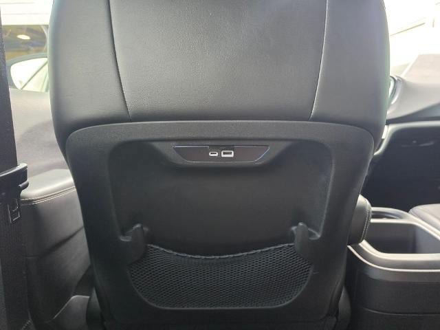 Used 2026 Chrysler Pacifica Select FWD image 26