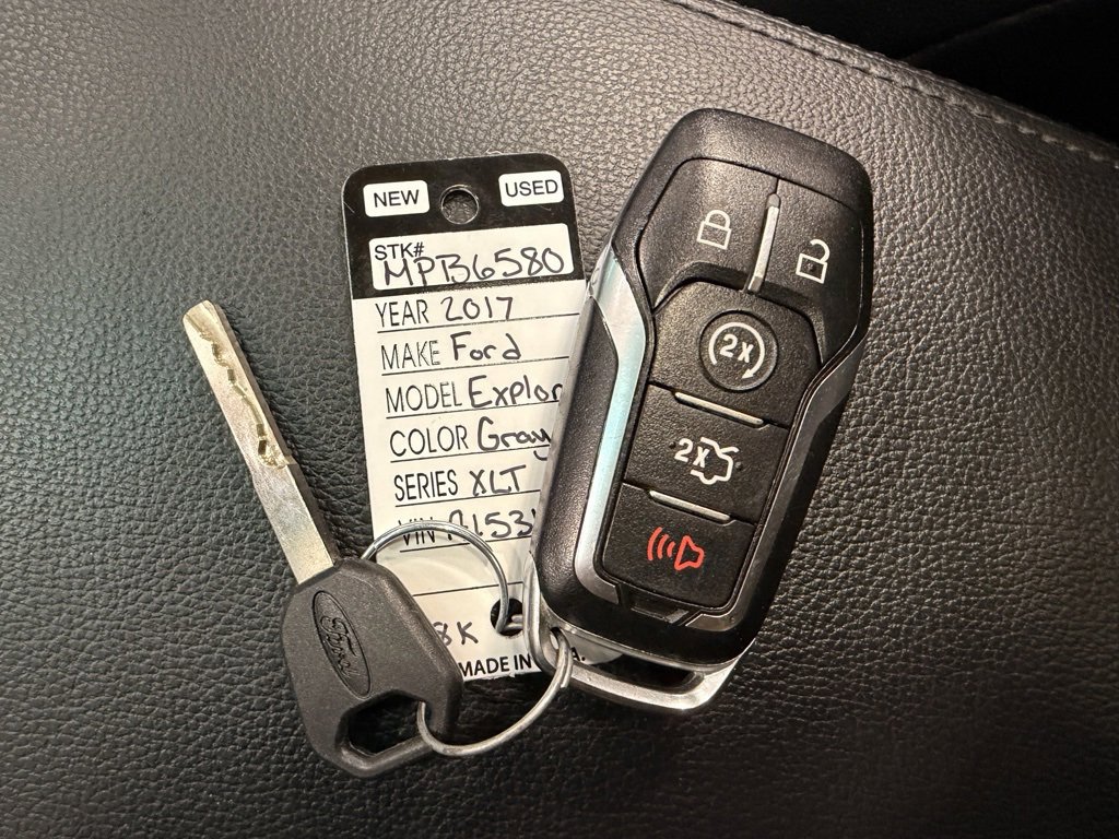 Used 2017 Ford Explorer XLT w/ Equipment Group 202A image 53