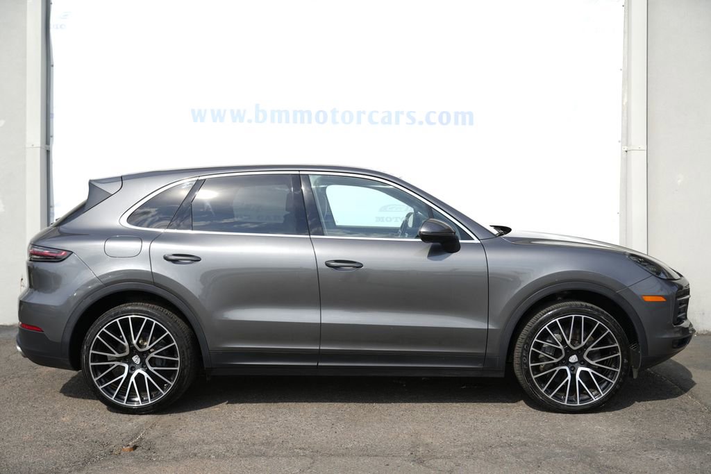 Used 2019 Porsche Cayenne S image 8