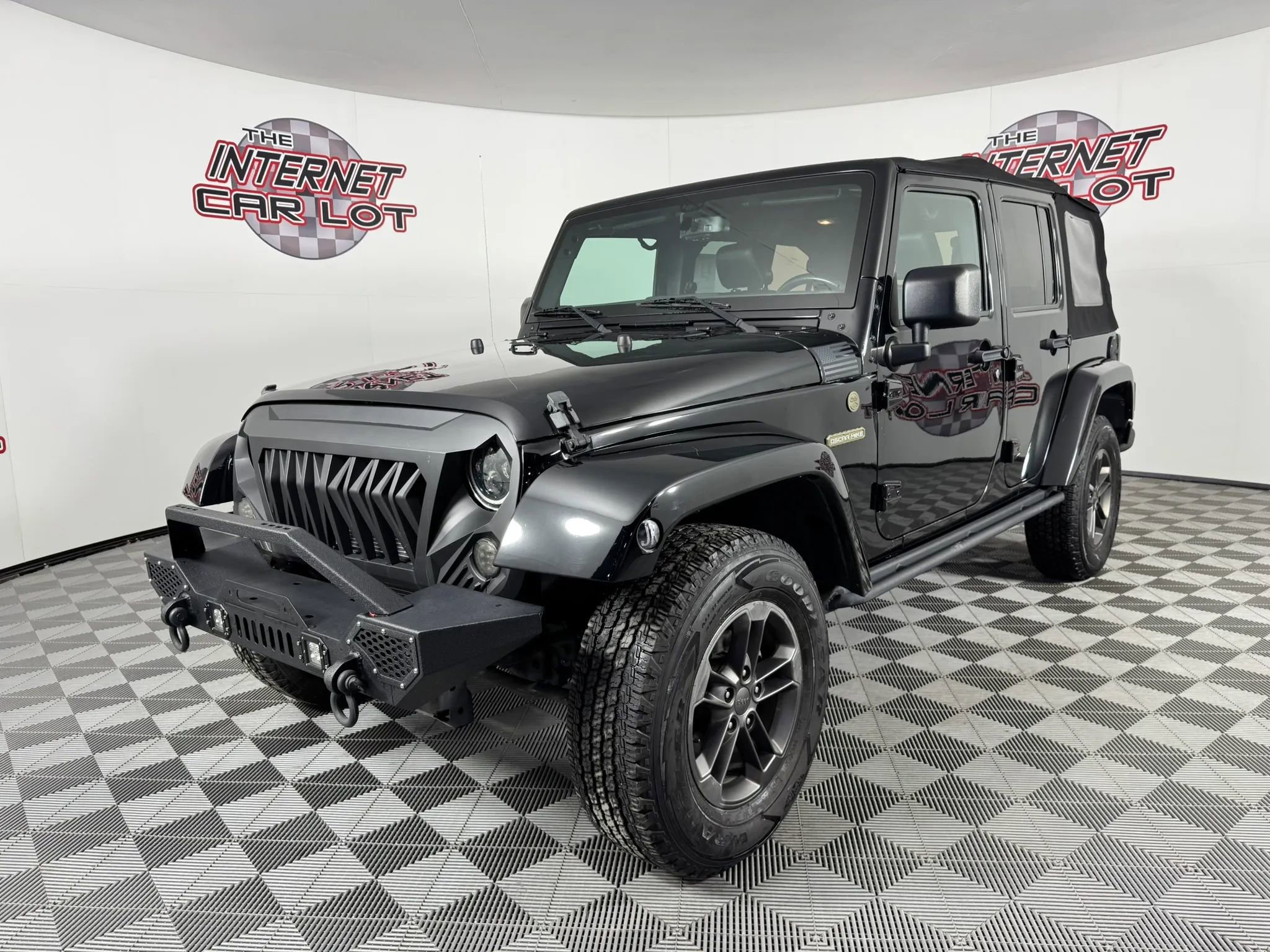 Used 2018 Jeep Wrangler Unlimited Sport AWD/4WD image 3