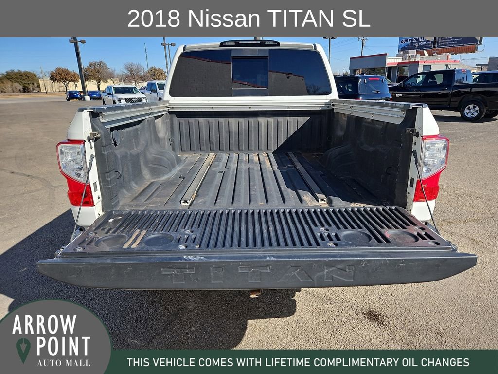 Used 2018 Nissan Titan SL image 16
