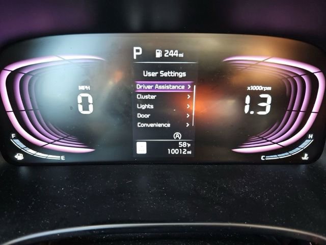 Used 2025 Kia Soul LX w/ LX Technology Package FWD image 11