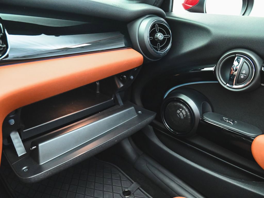 Used 2023 MINI Cooper S FWD image 18