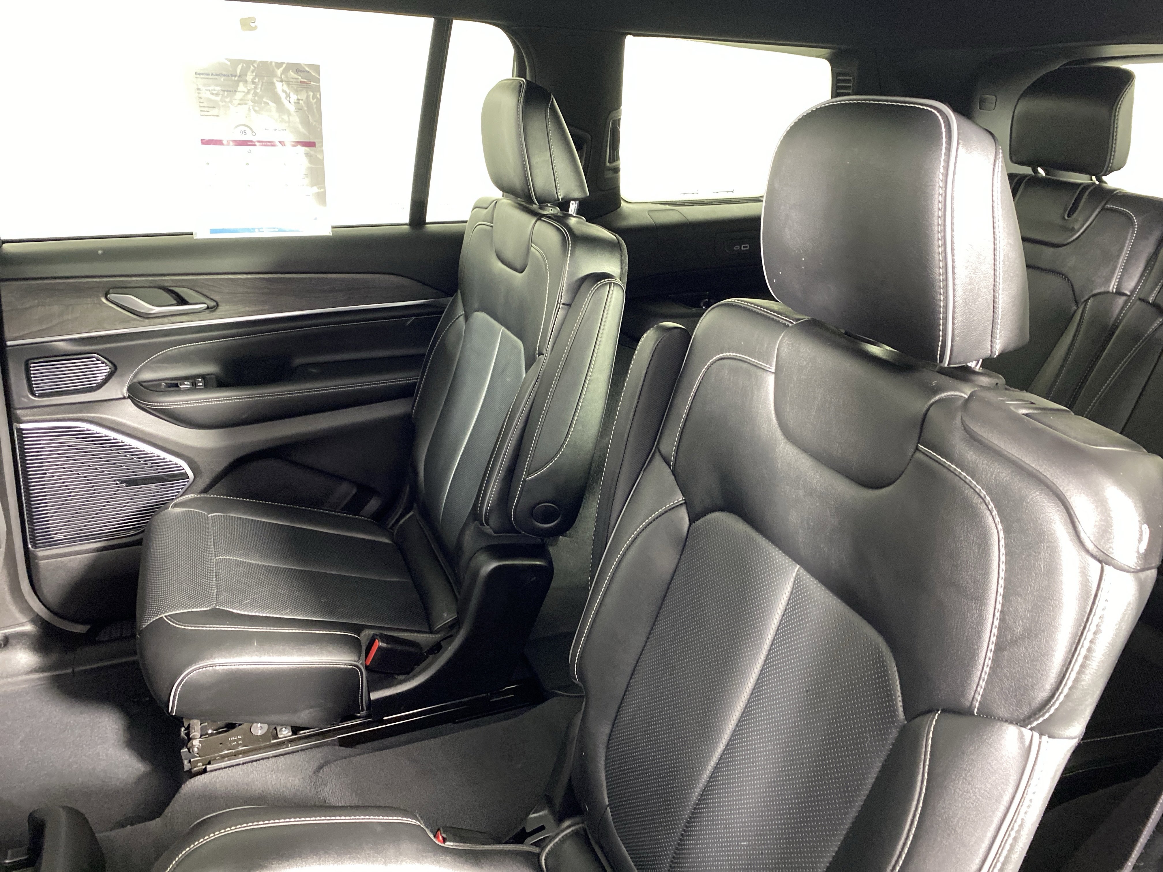 Used 2023 Jeep Grand Cherokee L Overland image 33