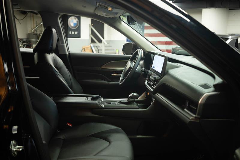 Used 2026 Toyota Grand Highlander AWD image 14
