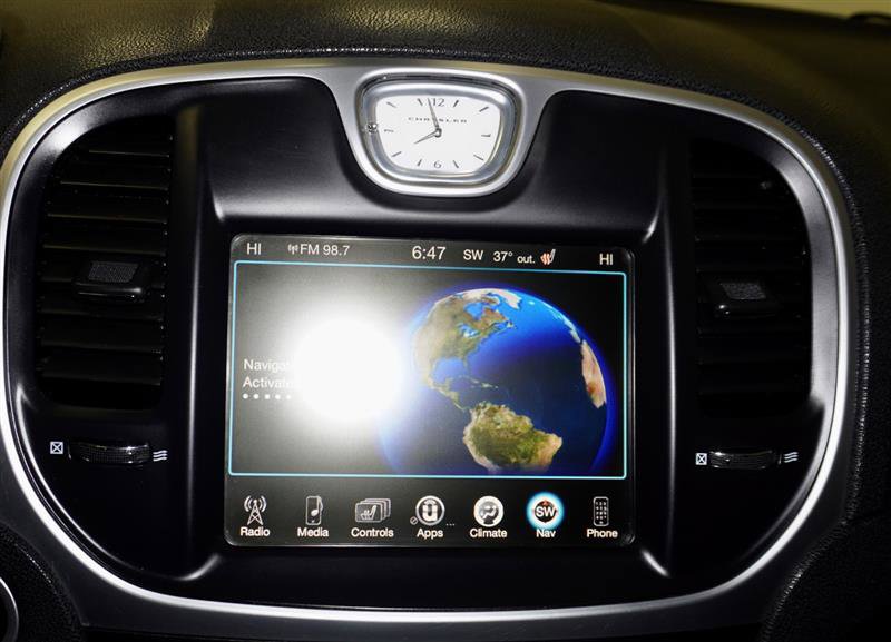 Used 2016 Chrysler 300 Limited w/ Driver Convenience Group image 15