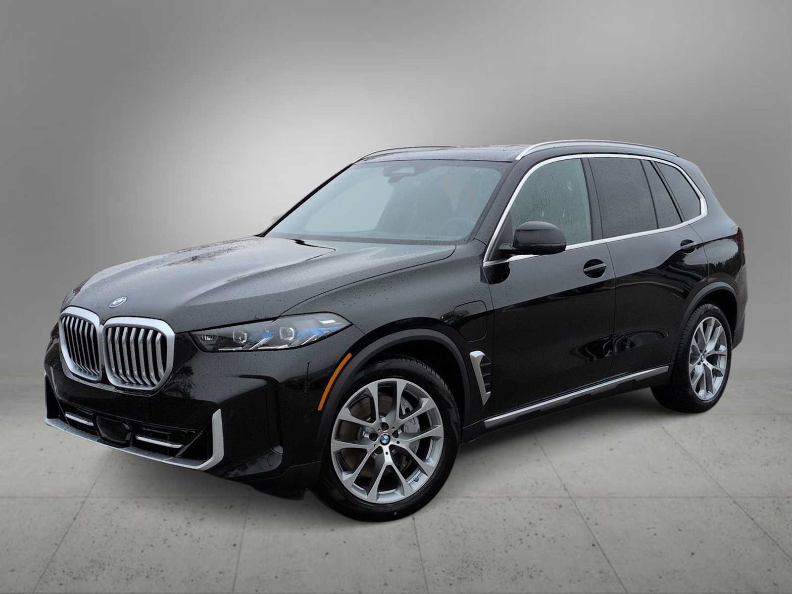 New 2026 BMW X5 xDrive50e w/ Executive Package