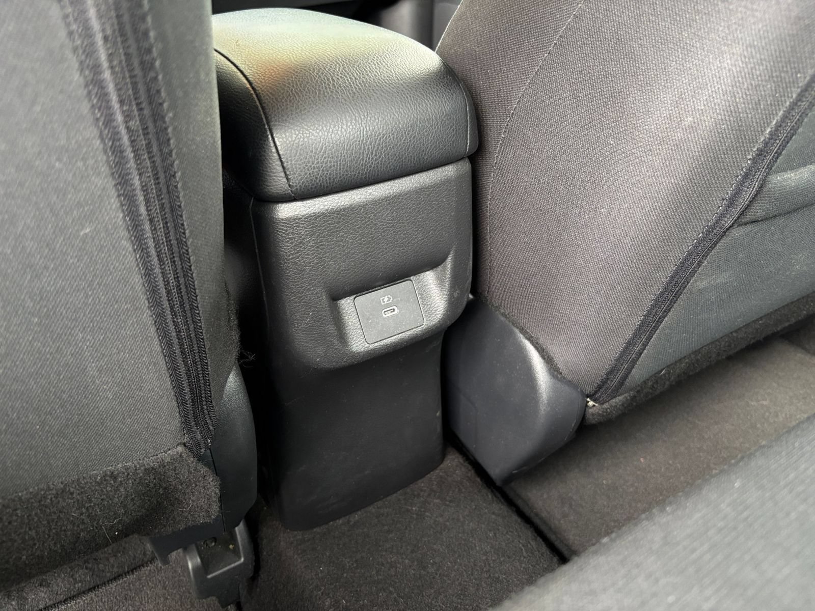 Used 2025 Nissan Versa SV w/ Trunk Package FWD image 22