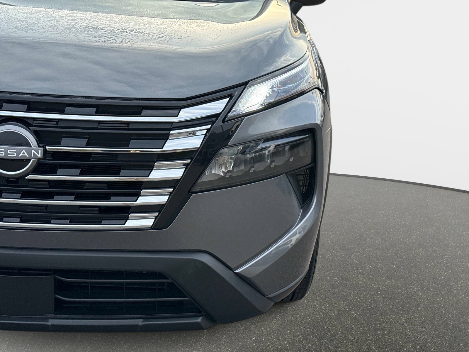 Used 2026 Nissan Rogue SV image 10