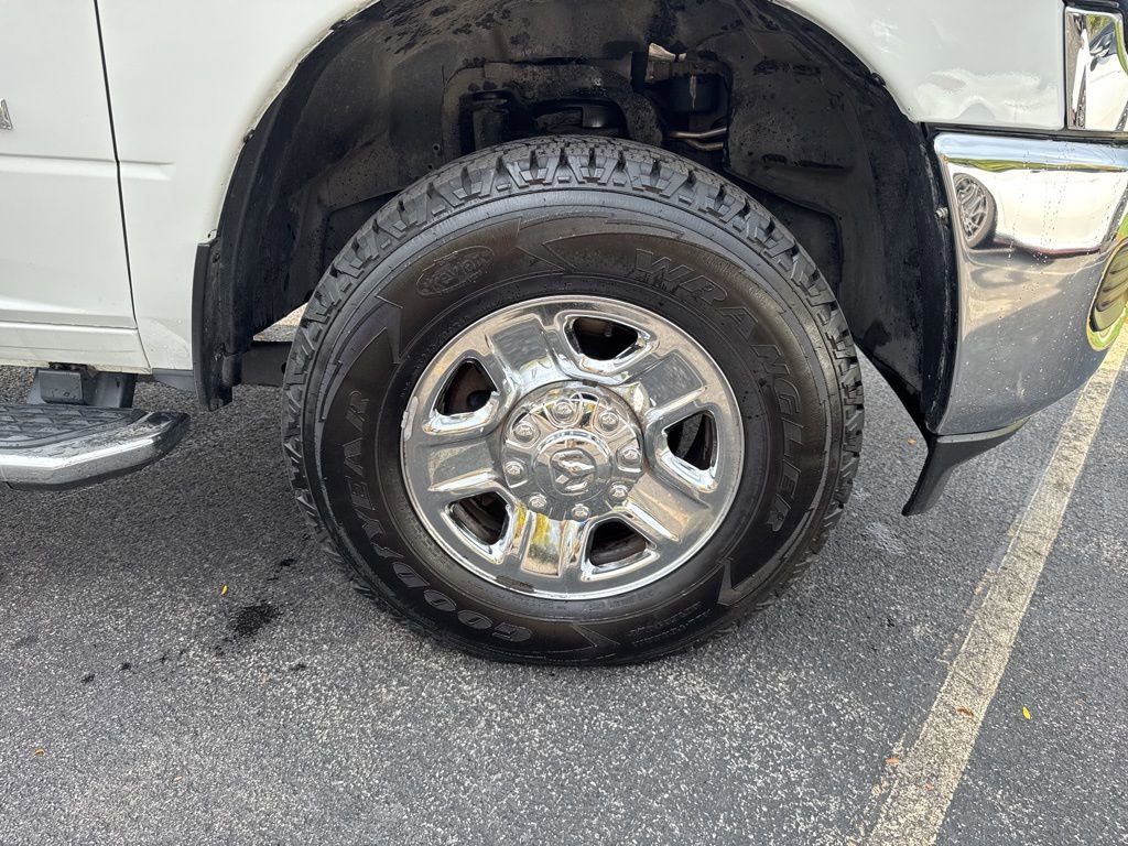 Certified 2022 RAM 2500 Big Horn image 32