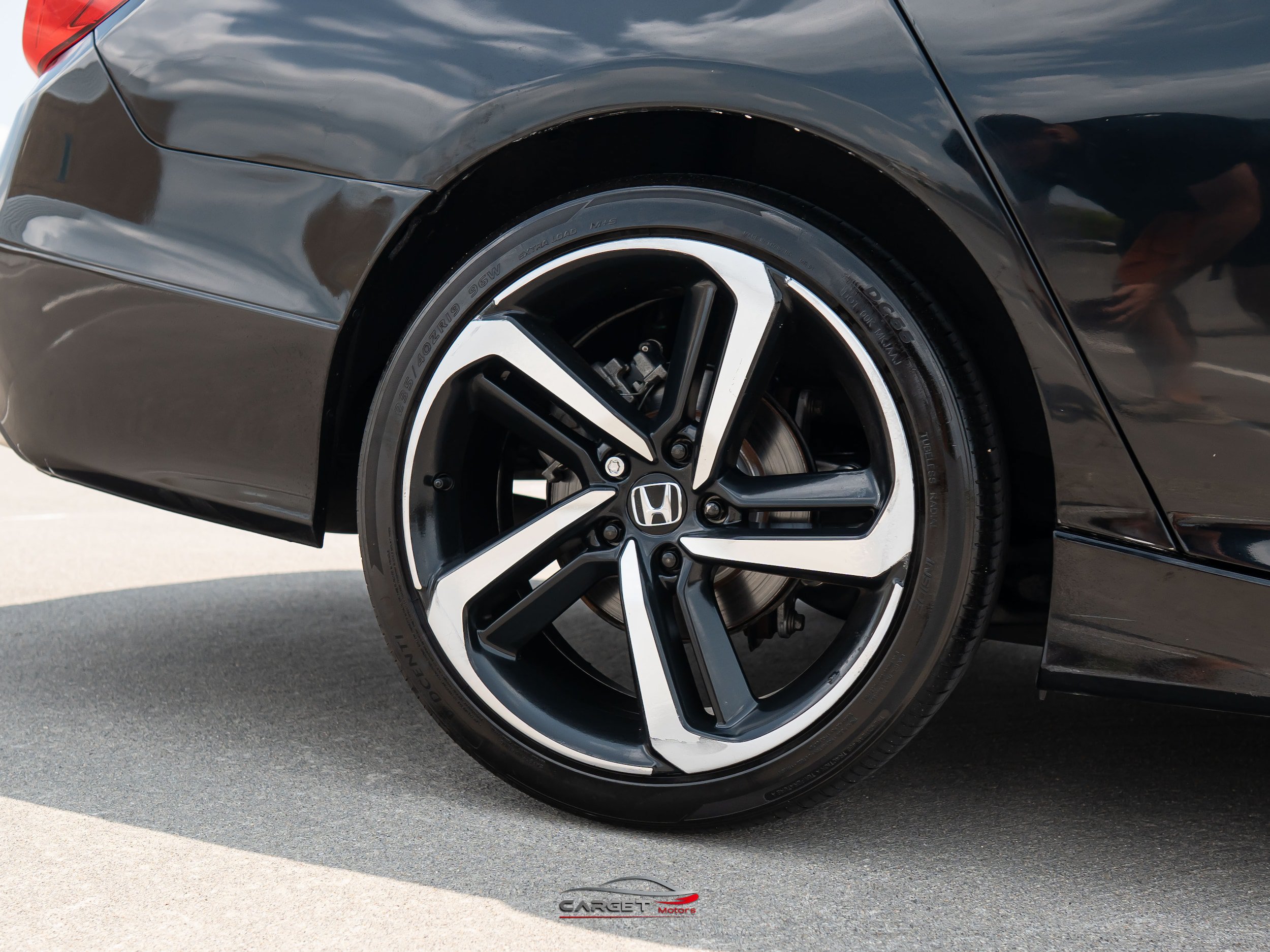 Used 2019 Honda Accord Sport image 11