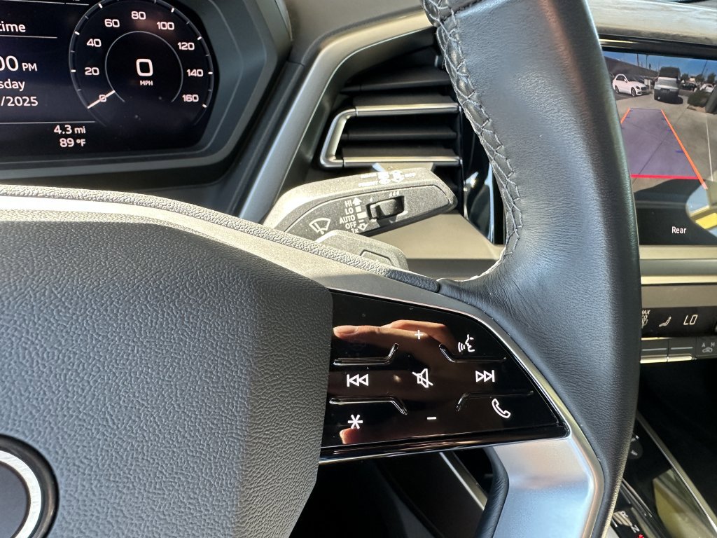 Used 2024 Audi Q4 e-tron Premium w/ Convenience Package image 20