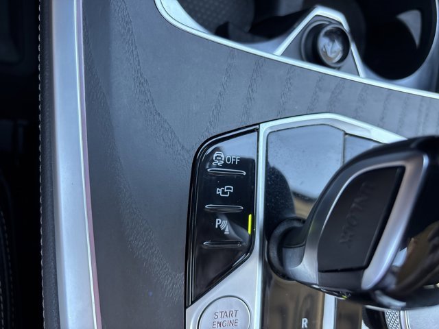 Used 2022 BMW X7 xDrive40i w/ Cold Weather Package image 51