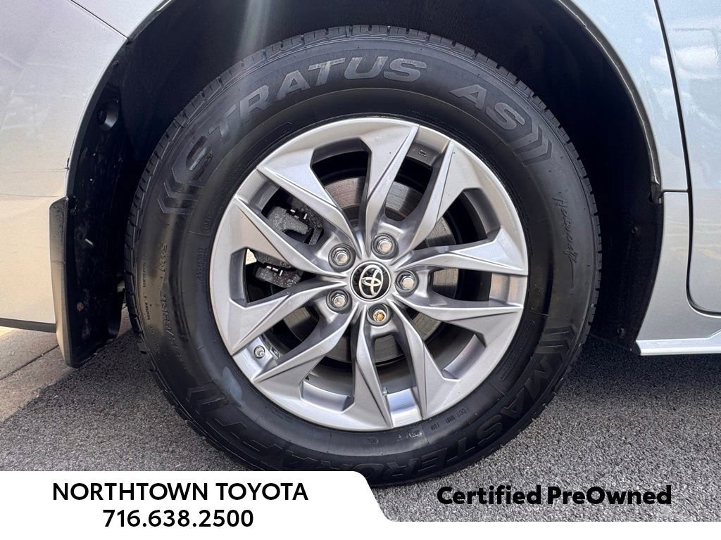 Used 2022 Toyota Sienna FWD image 24