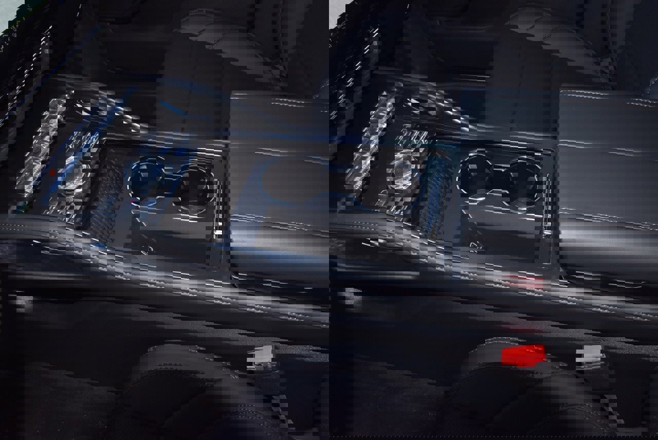 New 2026 Lincoln Nautilus Premier w/ Equipment Group 102A image 32