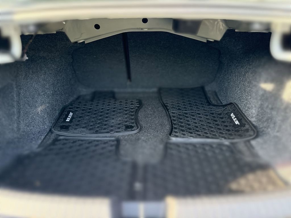 Used 2023 Volkswagen Jetta SE w/ Panoramic Sunroof Package FWD image 20