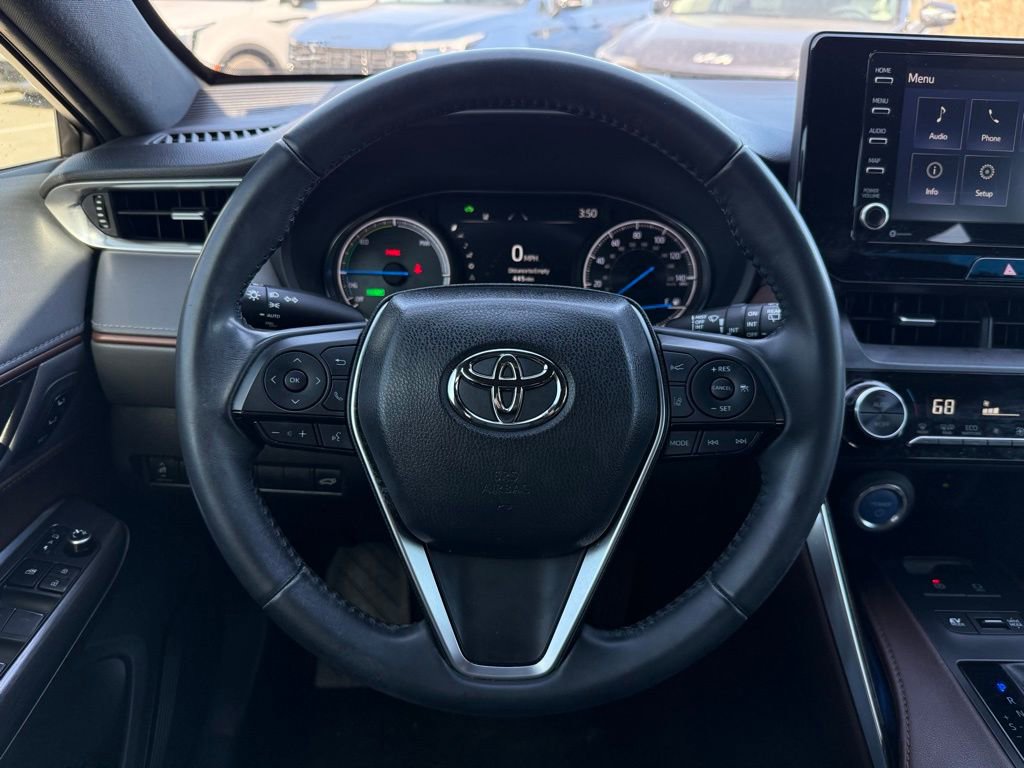 Used 2021 Toyota Venza XLE image 32