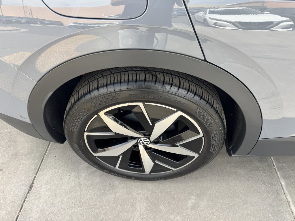 Used 2023 Volkswagen ID.4 S image 15