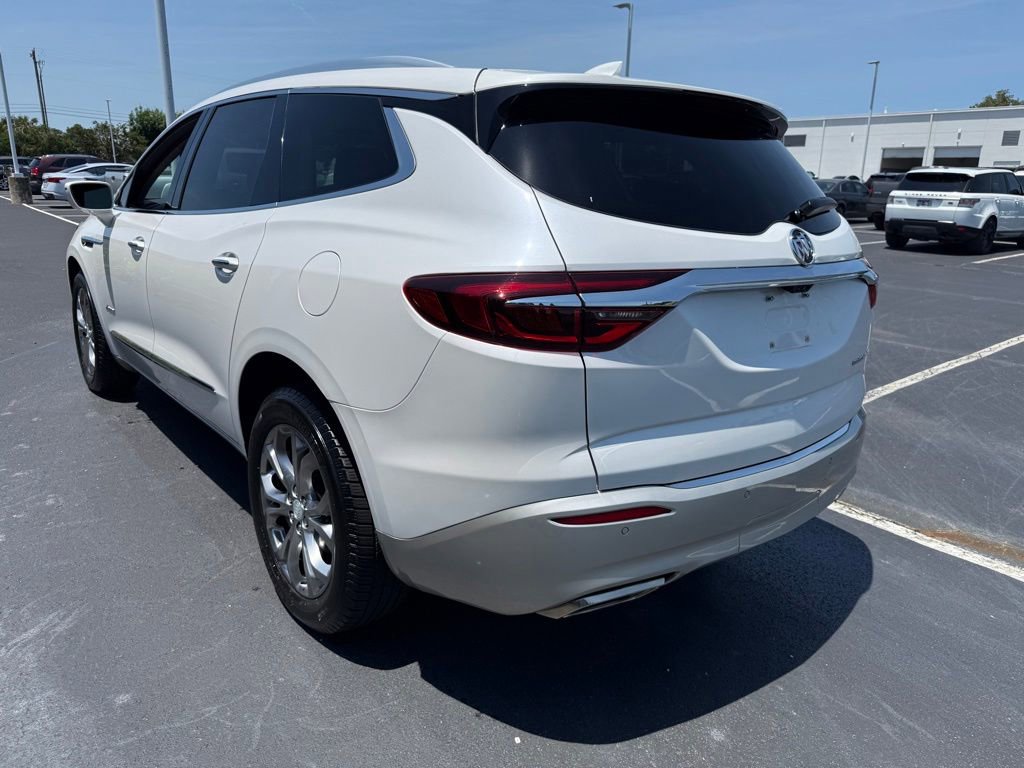 Used 2019 Buick Enclave Avenir w/ Avenir Technology Package FWD image 4
