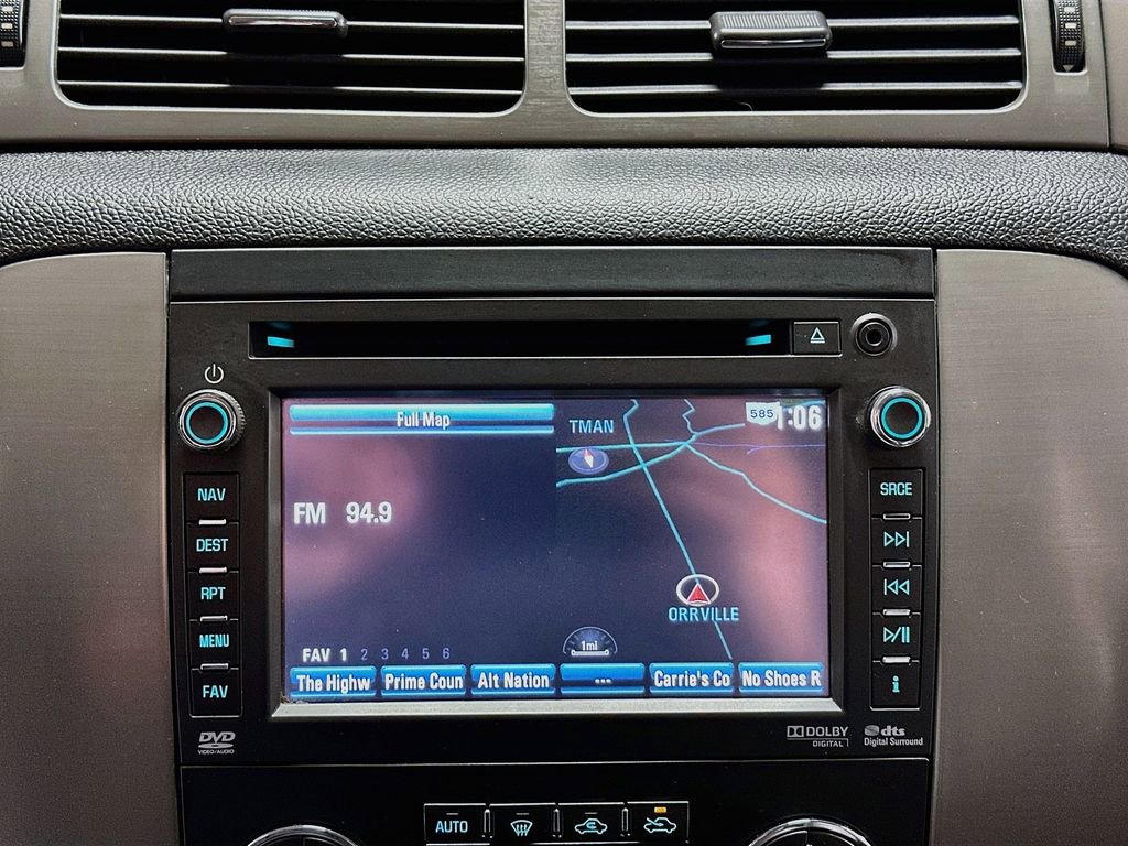 Used 2014 Chevrolet Silverado 2500 LTZ w/ LTZ Plus Package AWD/4WD image 15