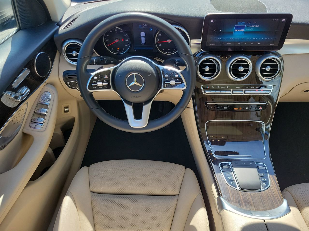 Certified 2022 Mercedes-Benz GLC 300 image 15