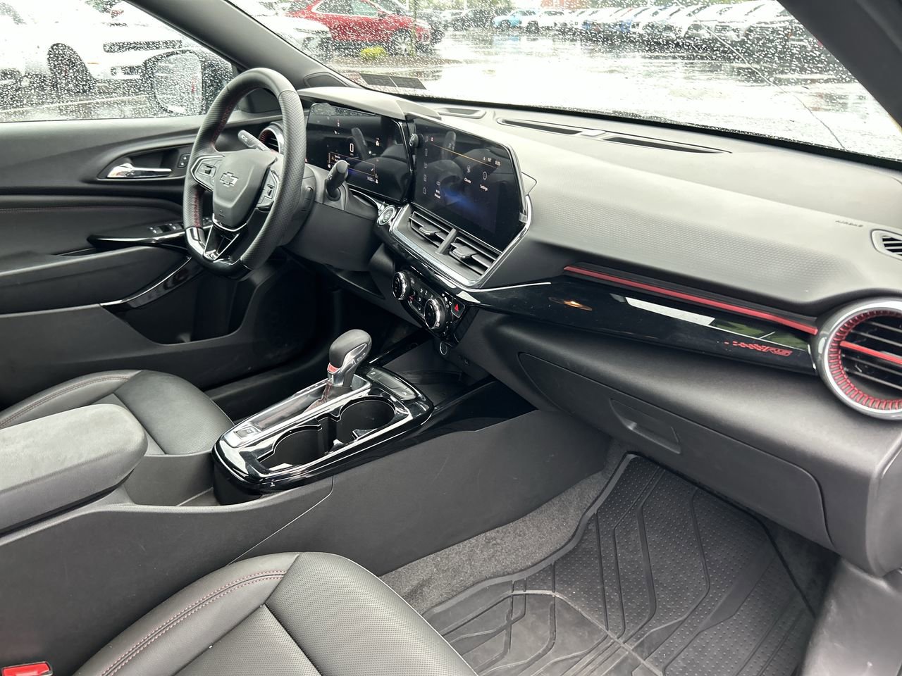 New 2025 Chevrolet Trax RS w/ Sunroof Package FWD image 15