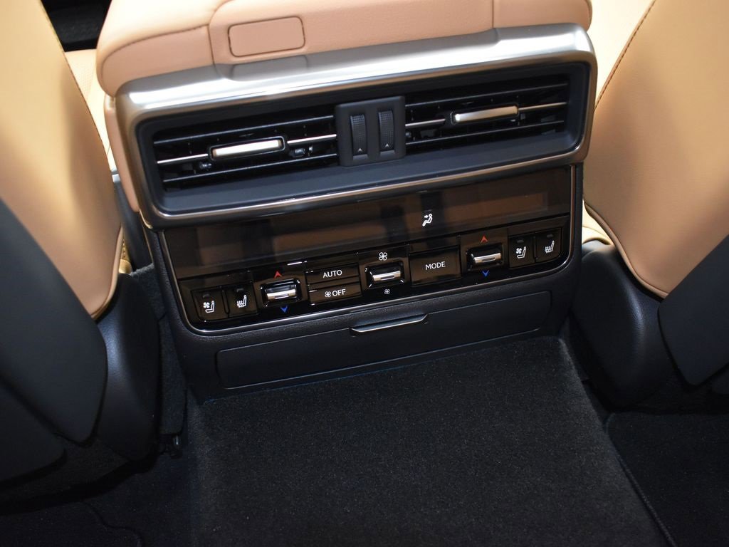 New 2026 Lexus LX 700h Luxury image 21