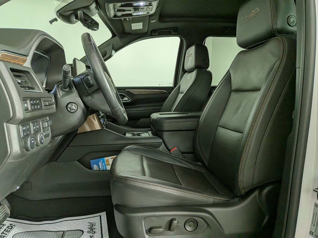 Certified 2024 Chevrolet Tahoe High Country w/ Premium Package image 17