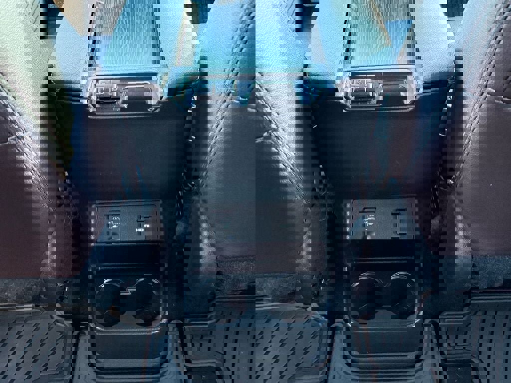 Used 2023 Toyota Sienna Platinum image 15