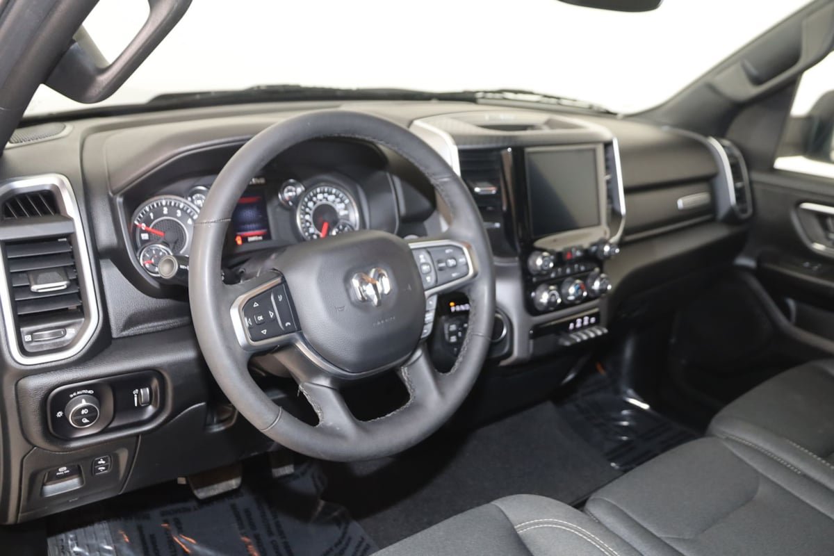 Used 2025 RAM 1500 Big Horn AWD/4WD image 6