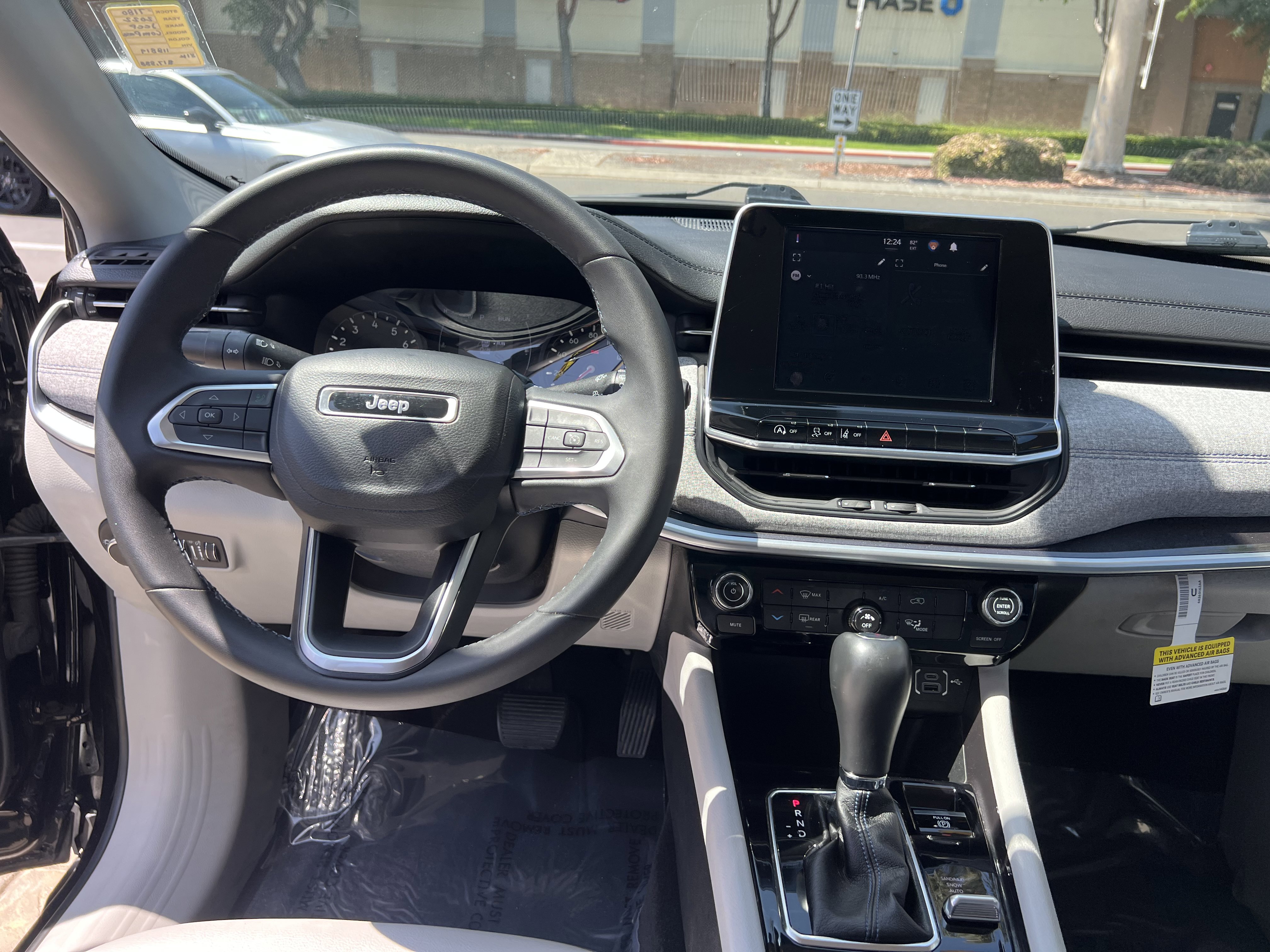 Used 2022 Jeep Compass Latitude AWD/4WD image 18