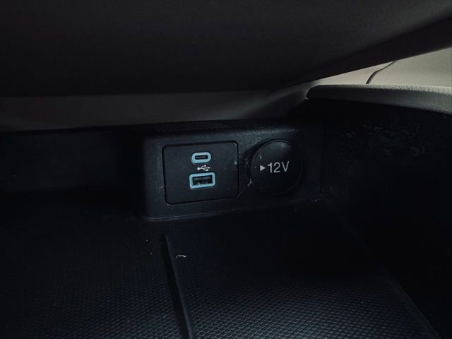 Used 2022 Ford Escape Titanium w/ Class II Trailer Tow Package image 30