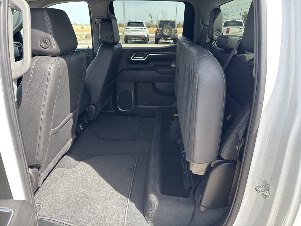 Used 2025 GMC Sierra 1500 SLT AWD/4WD image 22